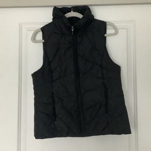 Kenneth Cole Reaction Black Puffy Down Vest with Zipper Pockets (size medium)